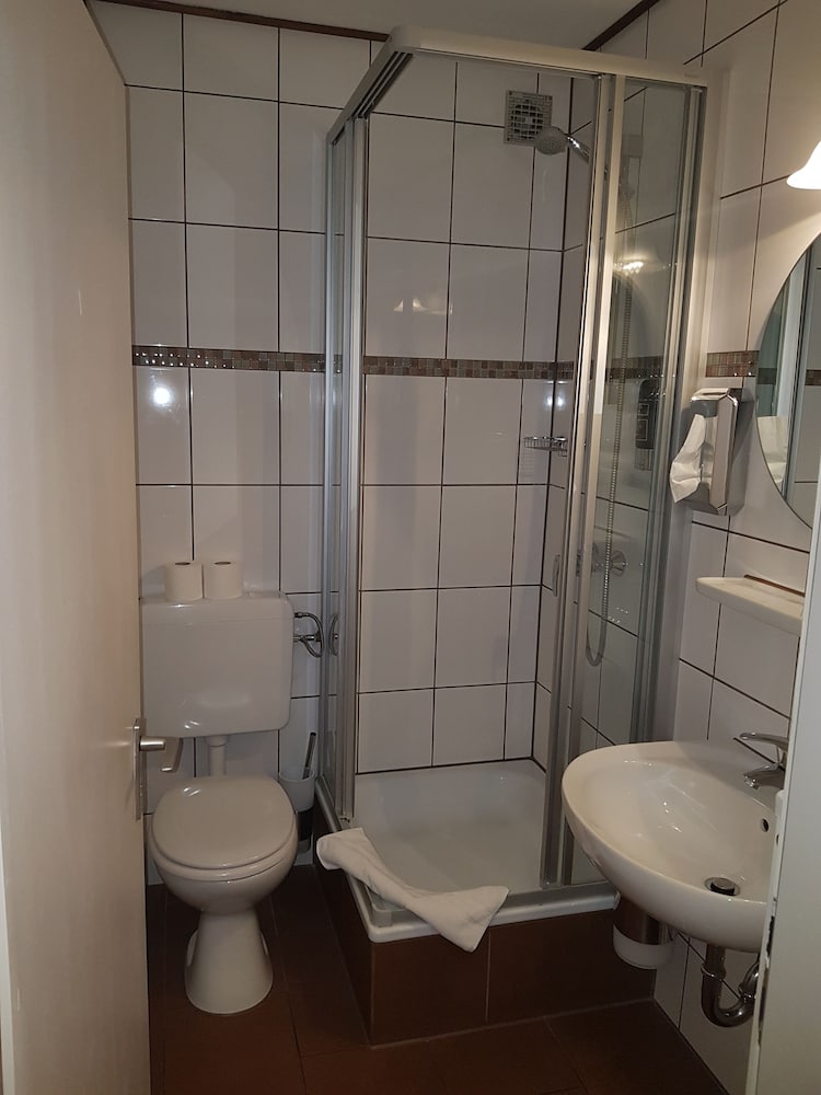 Фото Ferienwohnungen am Buchbrunnen