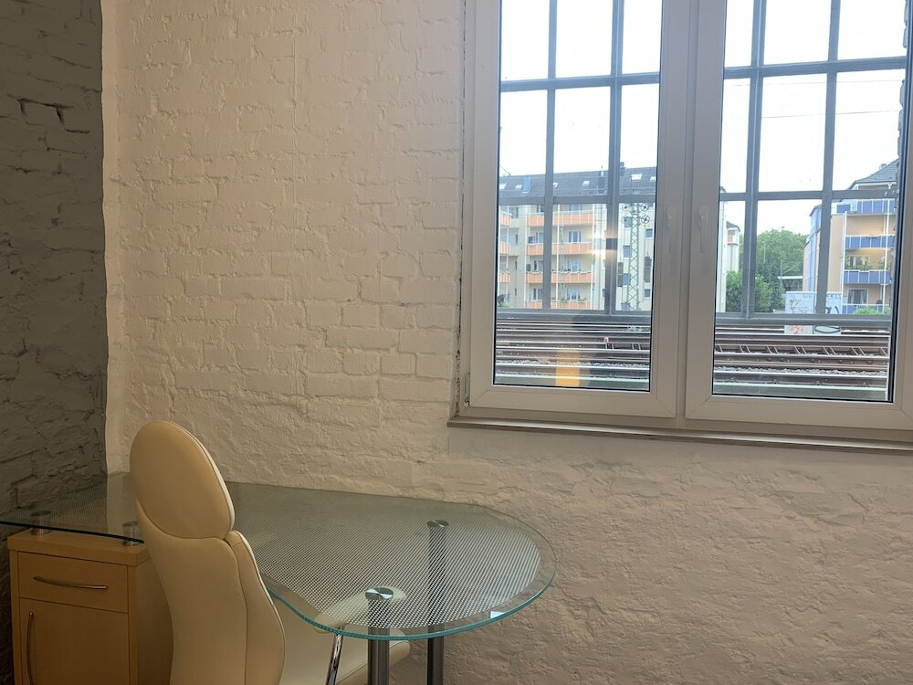 Фото Lovely Rooms Next to the Trainstation Wg