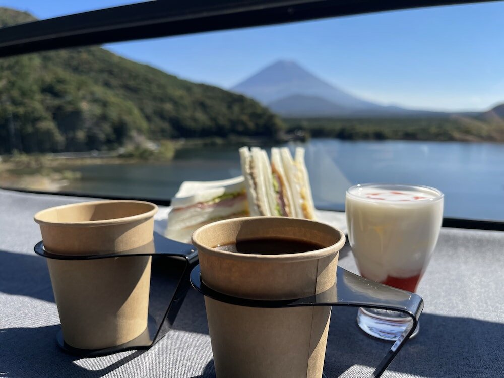 Фото Shoji Lake Hotel