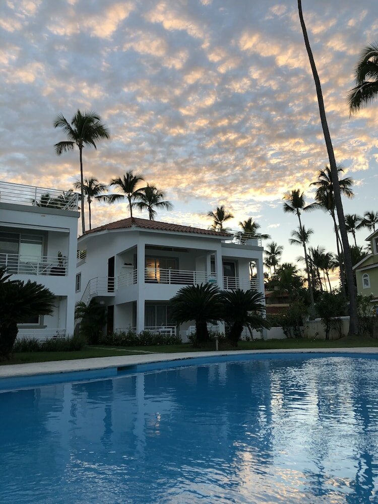 Фото TrueCost Resort Villas Paradise