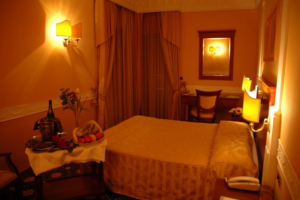 Фото Grand Hotel Dei Cesari Dependance