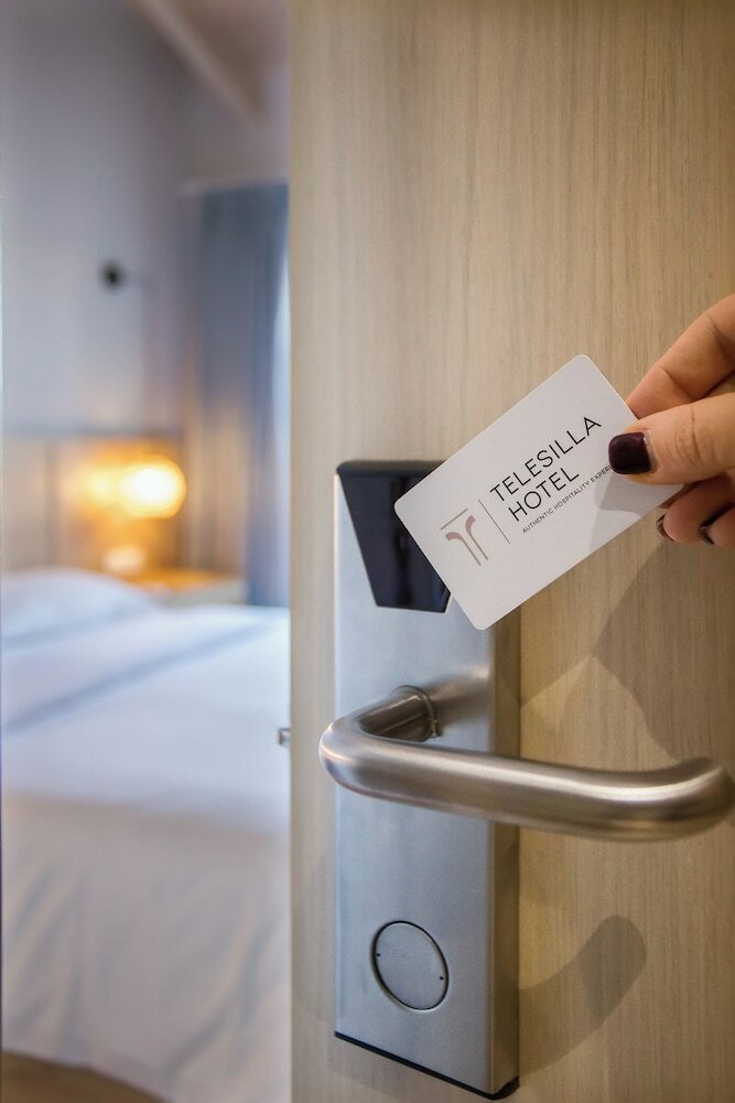 Фото Telesilla Hotel