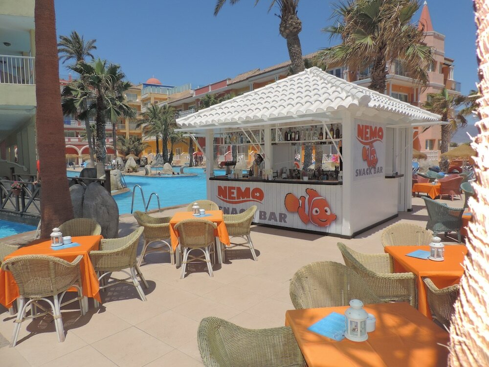 Фото Mediterráneo Bay Hotel & Resort