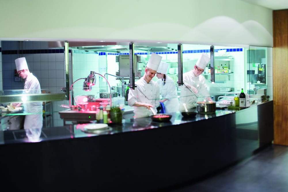 Фото Movenpick Hotel Hamburg