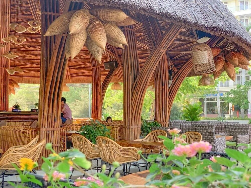 Фото Miss Bamboo The Light Hotel