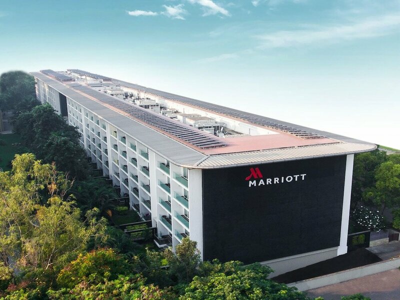 Гостиница Marriott Suites Pune в Пуне