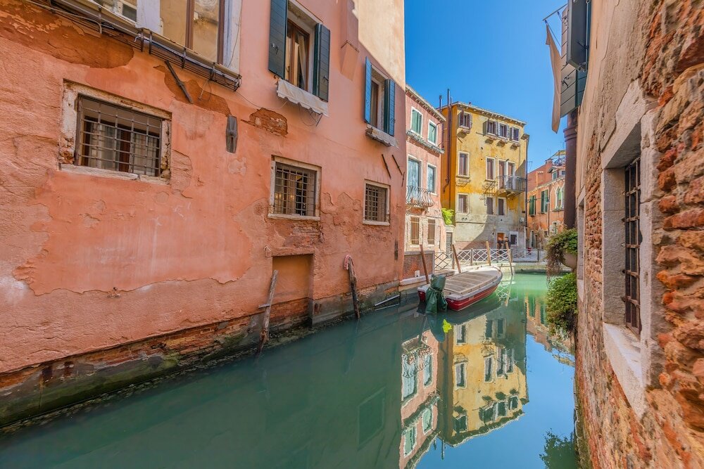 Фото La Locandiera