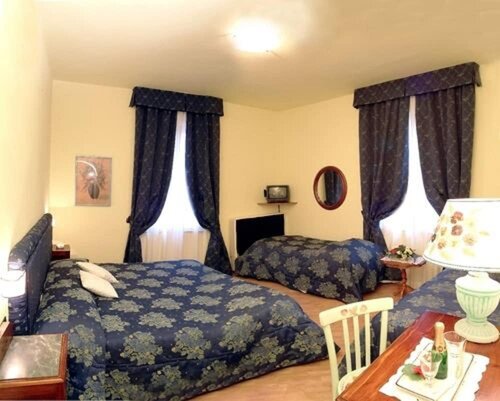 Внешний вид отеля Hotel Ristorante Piccolo Chianti в Сиене, фото 5