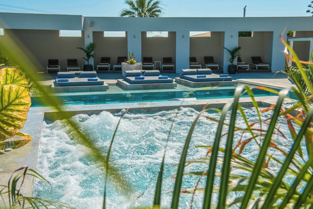 Фото Hotel Matheo Villas & Suites