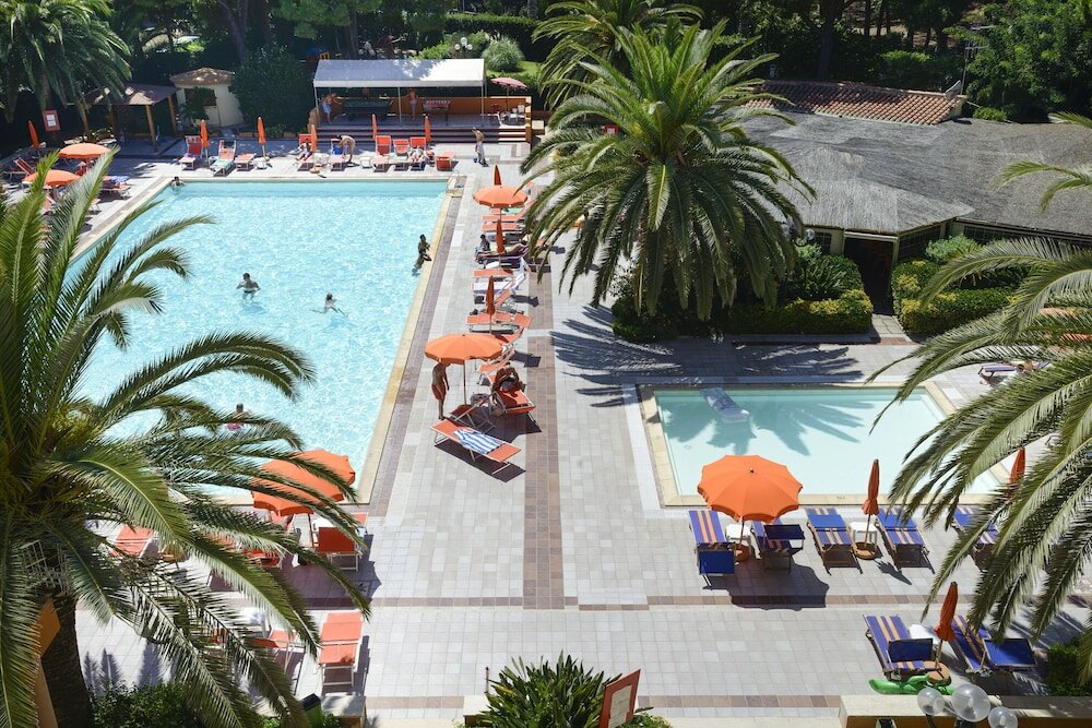 Фото Hotel Oasis