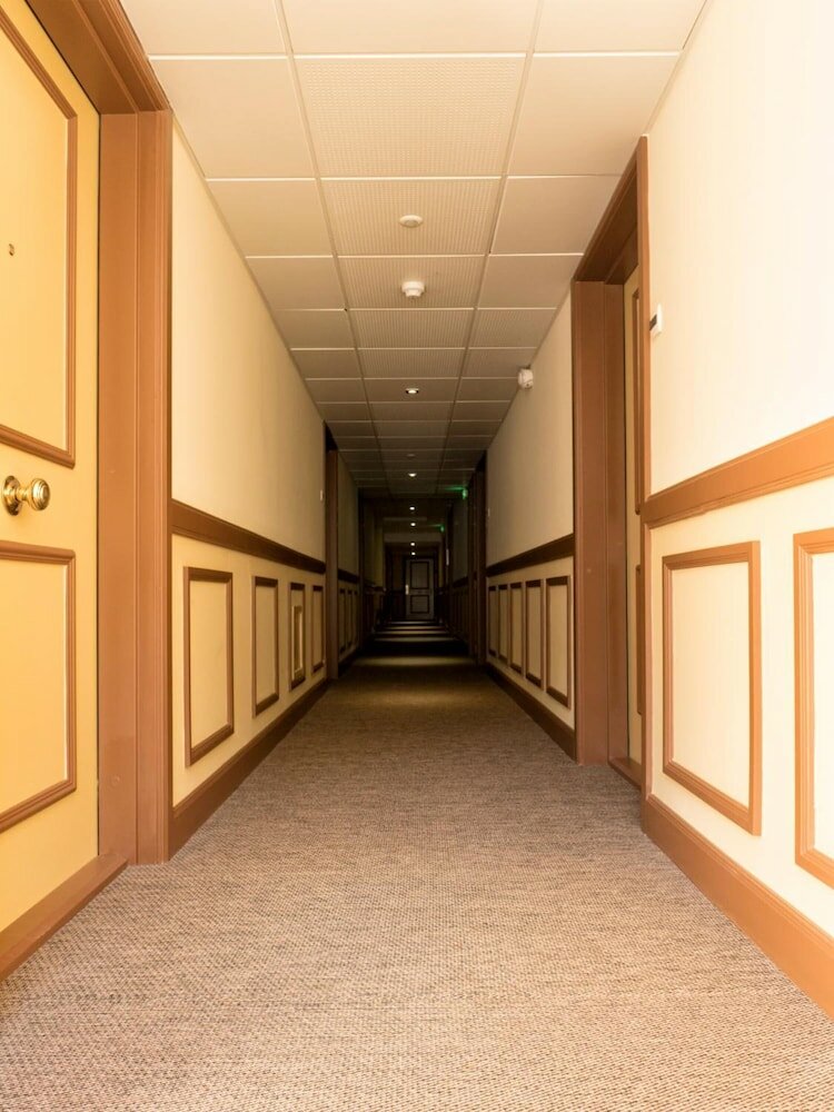 Фото Residence Hotel Les Ducs De Chevreuse