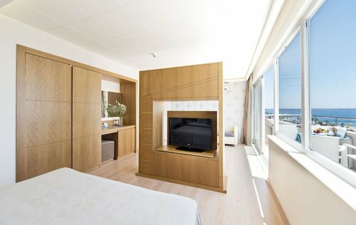 Гостиница SeaLife Family Resort Hotel в Коньяалты