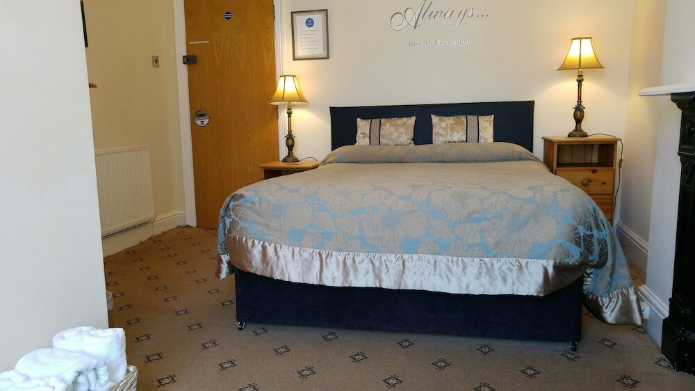 Фото Chester Brooklands B&b