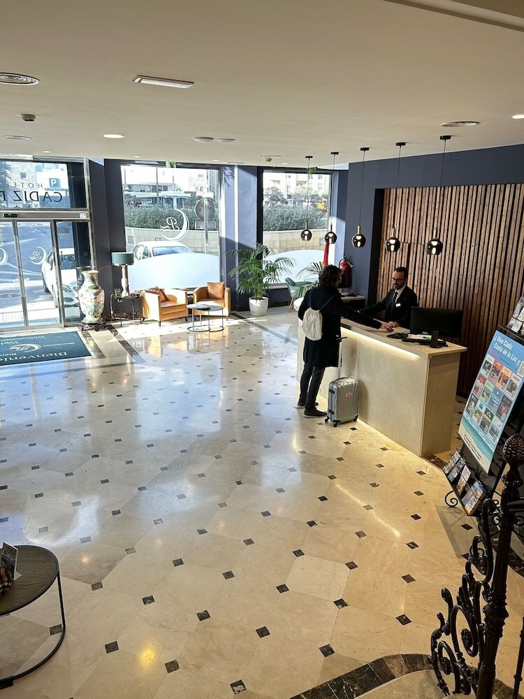 Фото Hotel SPA Cadiz Plaza