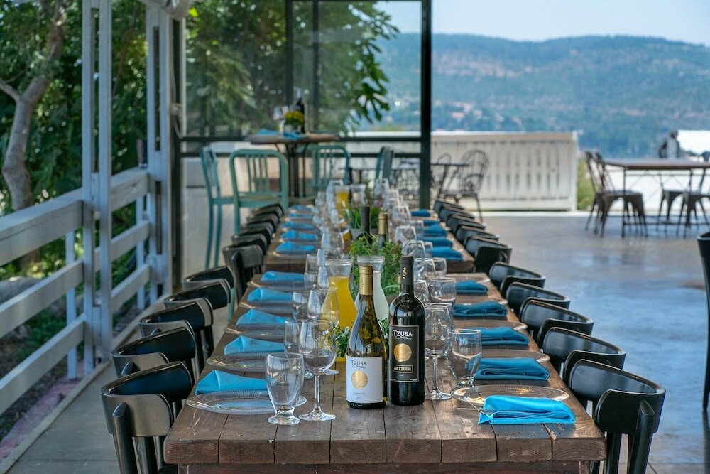 Фото Tzuba Hotel