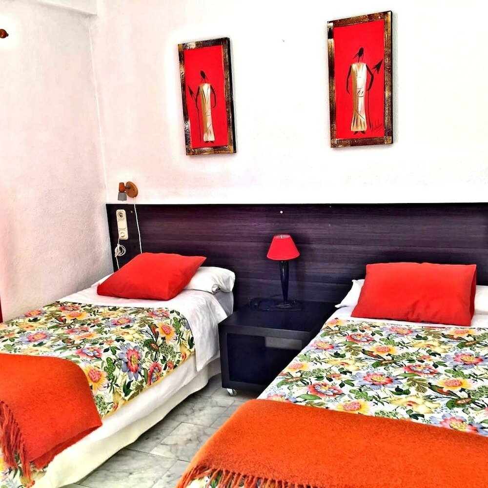 Фото Hostal Berlin