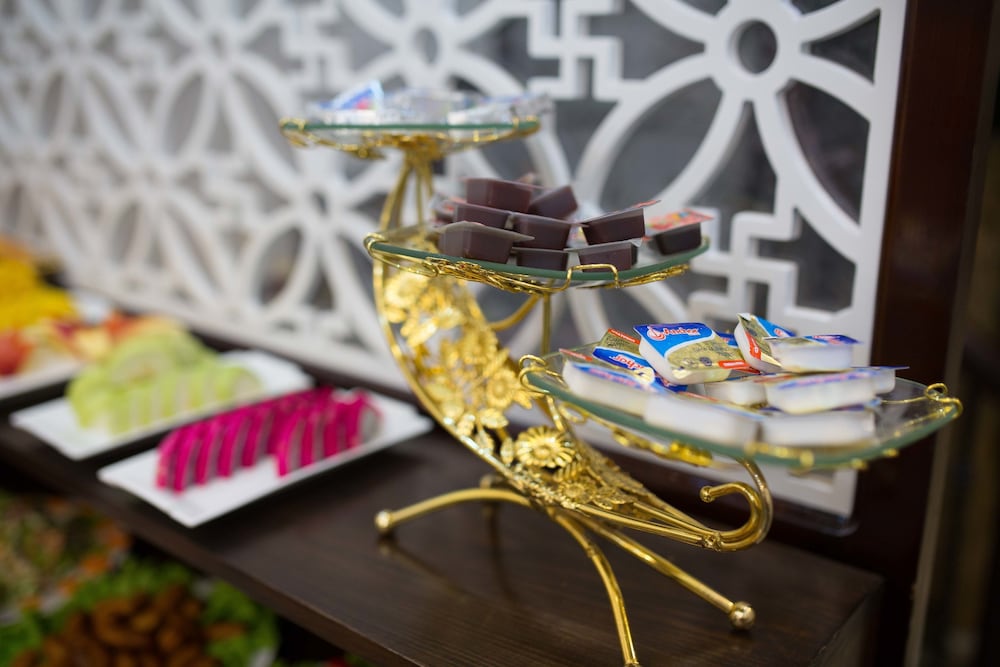 Фото Golden Sail Hotel