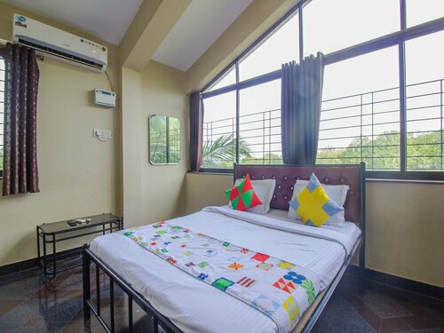 Oyo 16412 Home Cozy Studio Parra