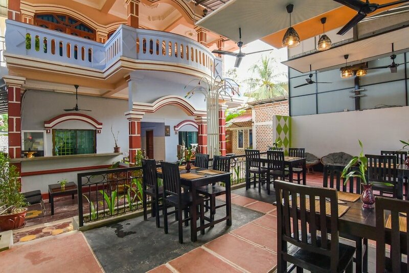 Гостиница Golden Ganesha Villa - Hostel в Сием-Реапе