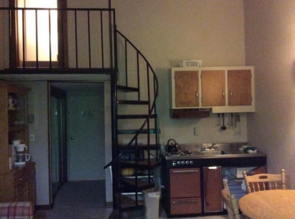 Фото Evergreen Valley Inn