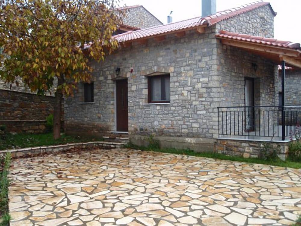 Фото Oreini Nafpaktia Houses