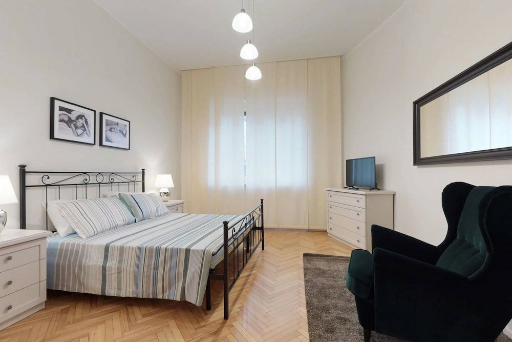 Фото Luxury 3 Bedrooms Near Duomo