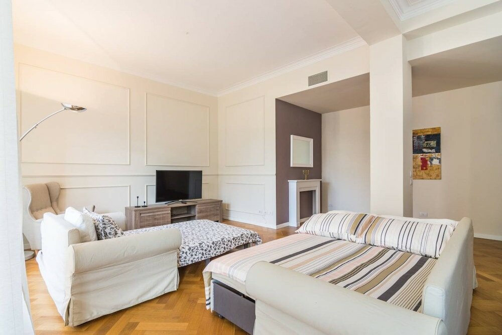 Фото Luxury 3 Bedrooms Near Duomo