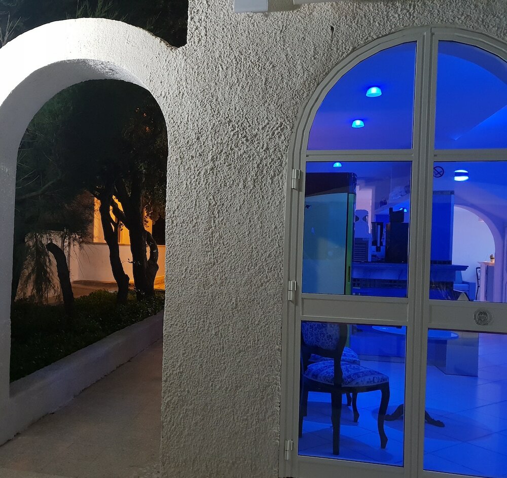 Фото Hotel Caraibisiaco sul Mare