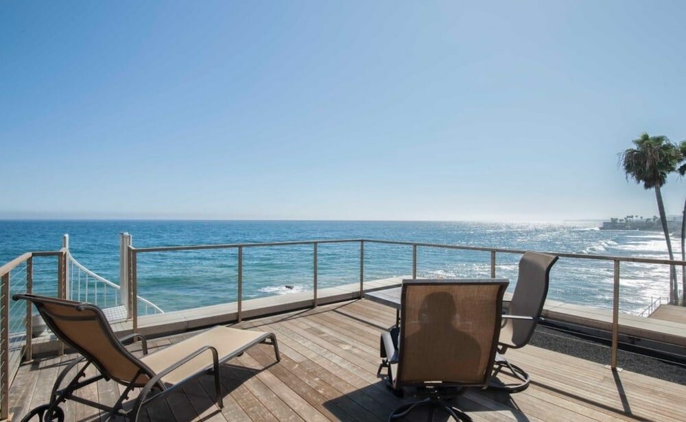 Фото Malibu Ocean Front Villa