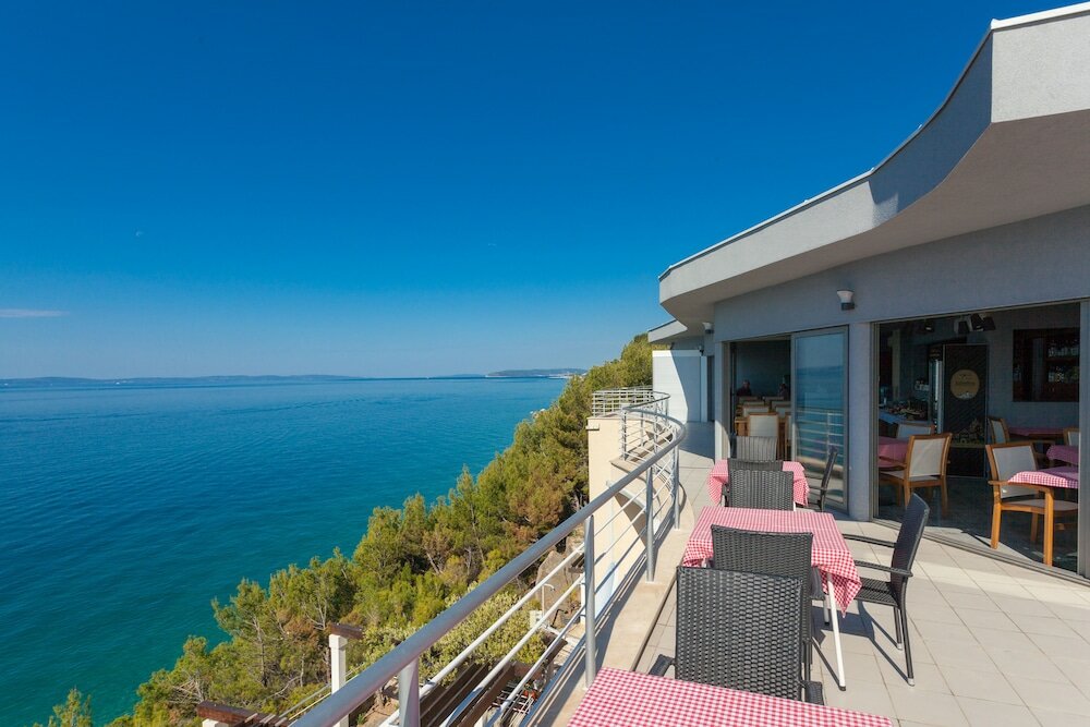 Фото Ark Beach Hotel