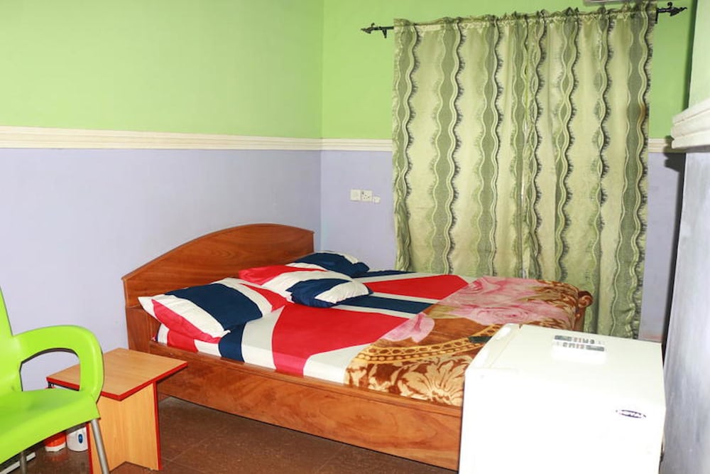 Фото отеля 3