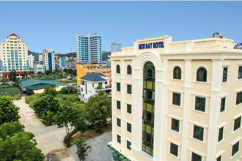 Гостиница Ha Long New Day Hotel в Халонге