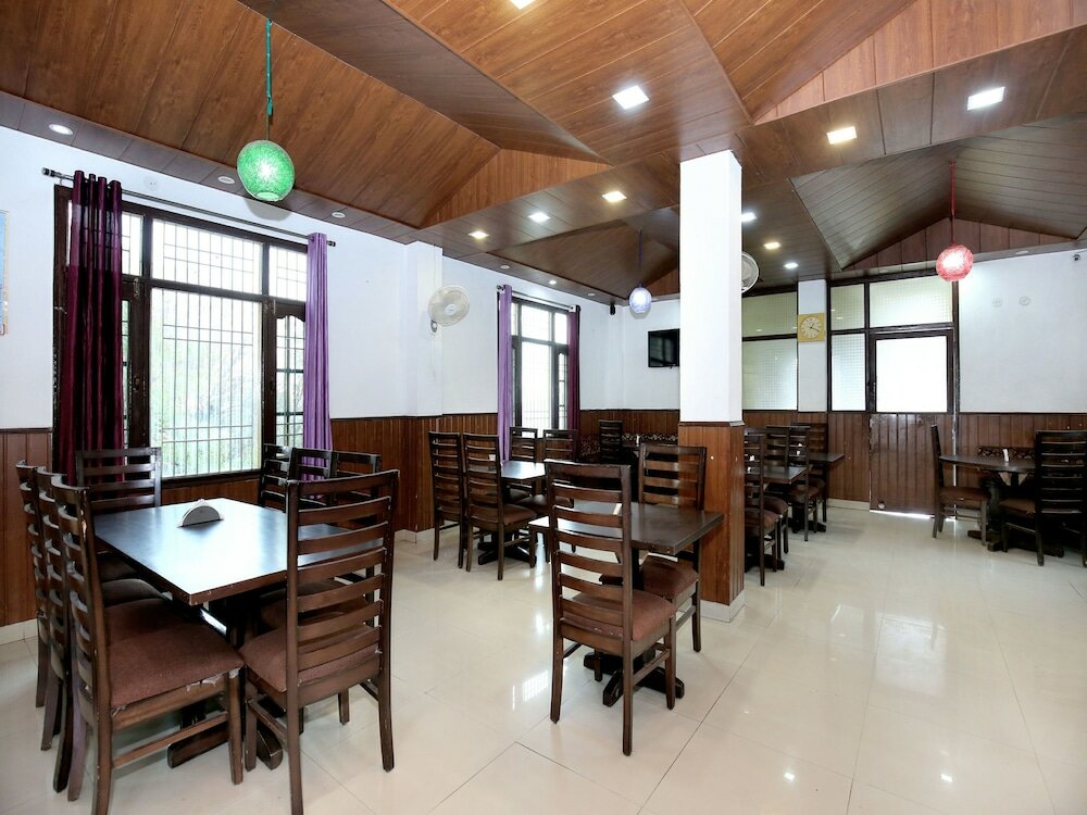 Фото Oyo 13127 Home 2bhk Hill View Solan