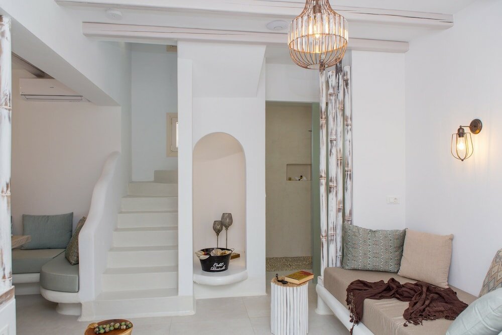 Фото Naxian Lounge Villas