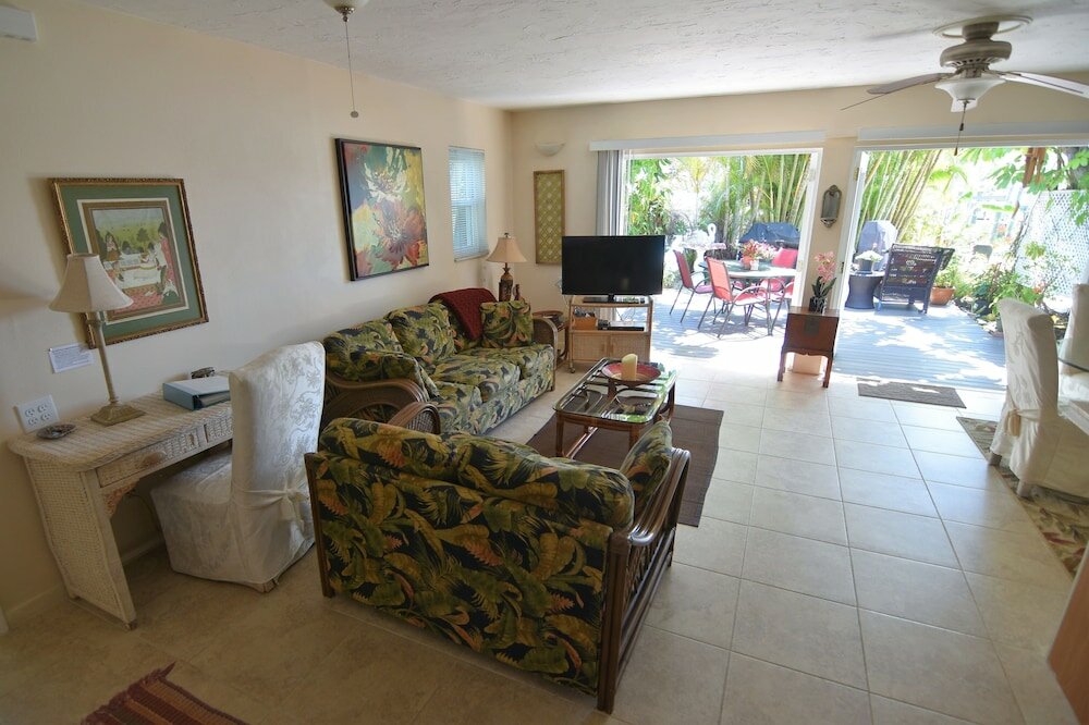 Фото Oasis at John's Pass Madeira Beach