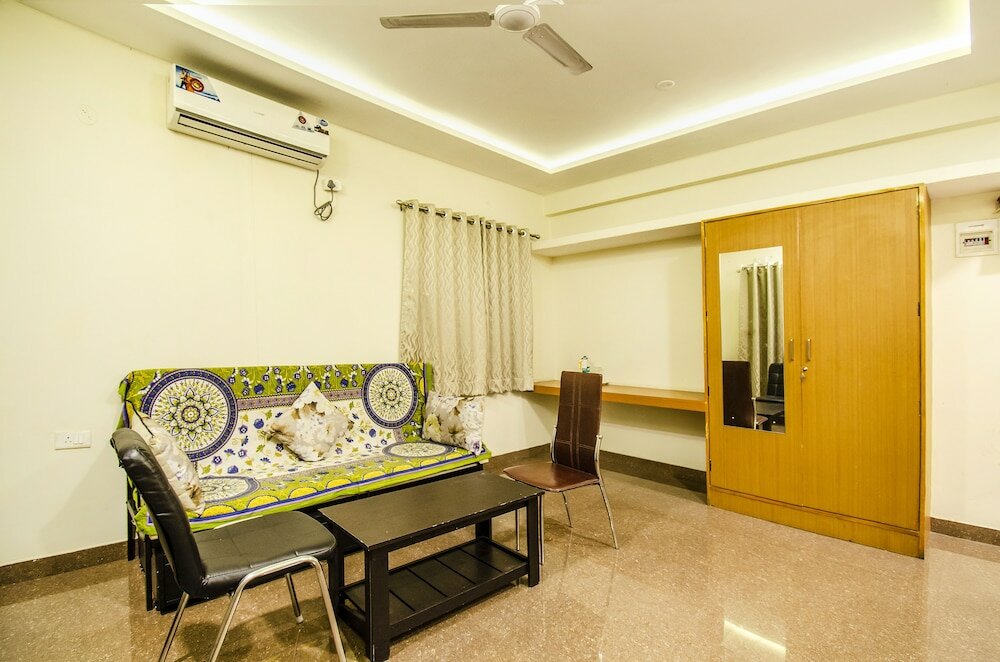 Фото FabHotel Millenium Stay Indiranagar