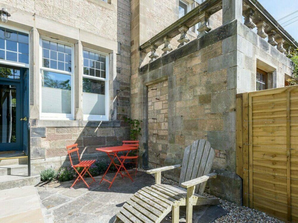 Hotel Havana, East Lothian Council, photo