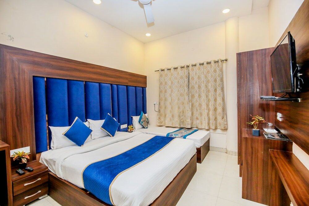 Фото Hotel Karan Residency