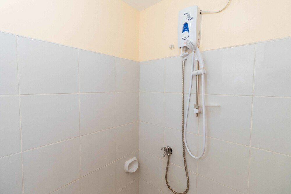 Фото RedDoorz near Little Tokyo Makati