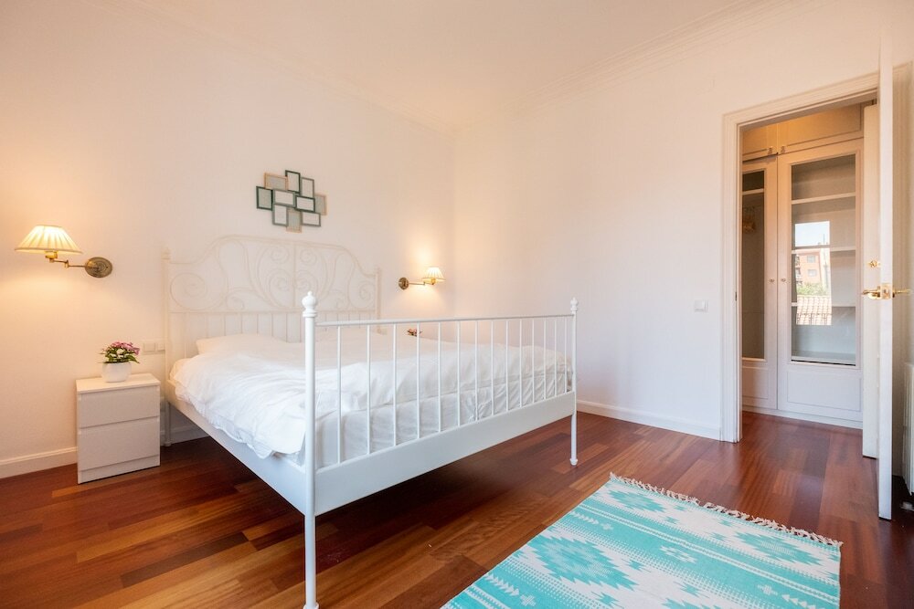 Фото Stunning 4br Apart in Sagrada Familia