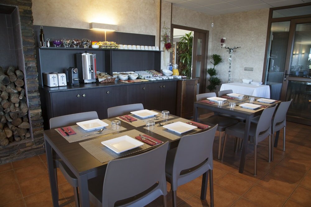 Фото Albergue Hotel La Casa del Peregrino