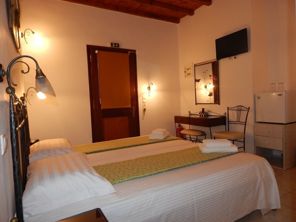 Фото Tinos Suites & Apartments