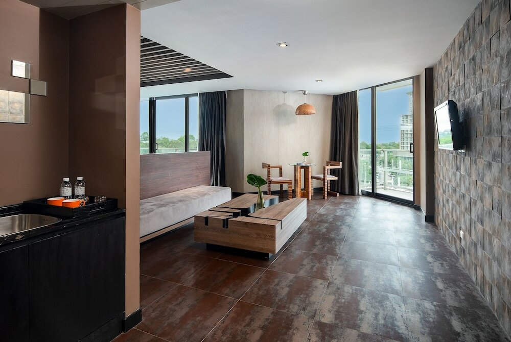 Фото Tsix5 Hotel