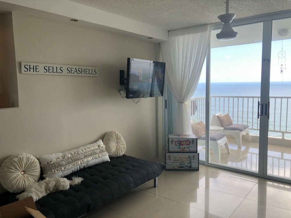Фото Ocean View Gorgeous 1 Bedroom Apt