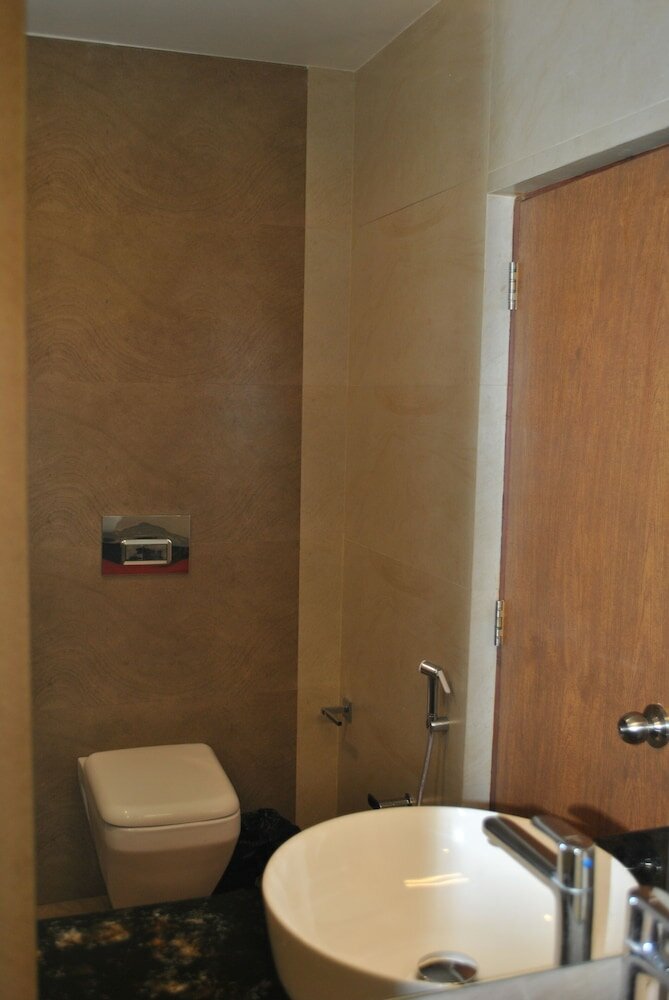 Фото Newton Neelakanta Boutique – Kovalam