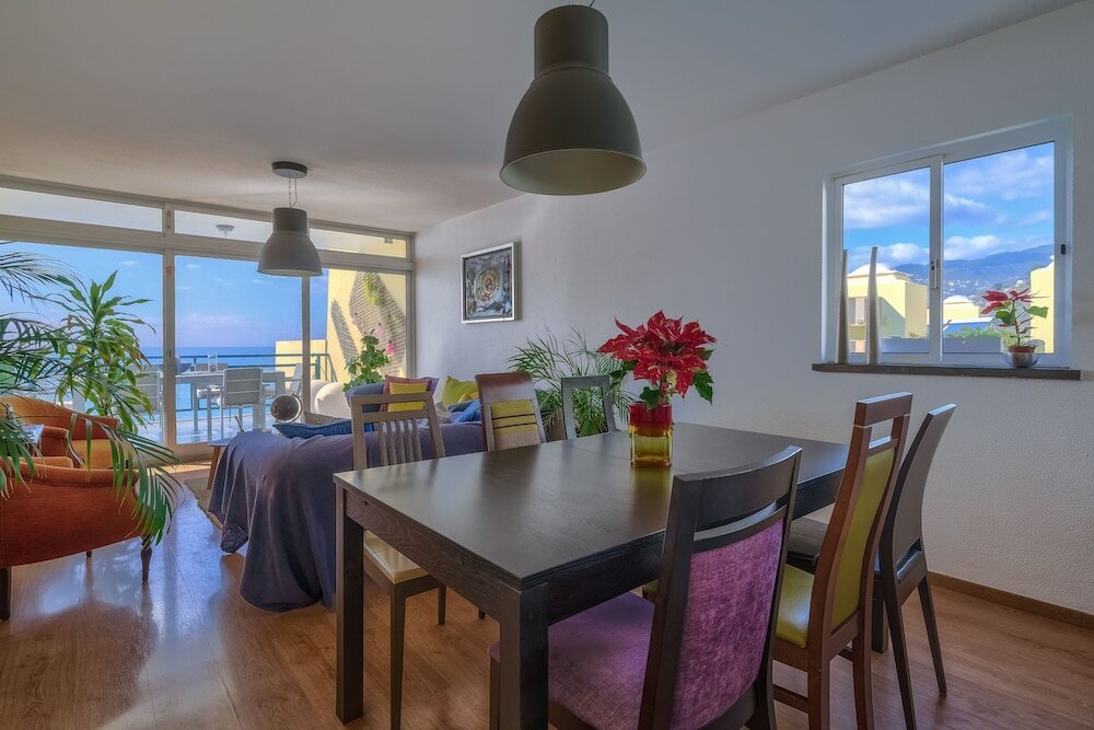 Фото Charming Paint House Apartment in Pestana