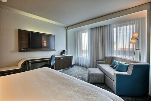 Гостиница Courtyard by Marriott Montreal Brossard
