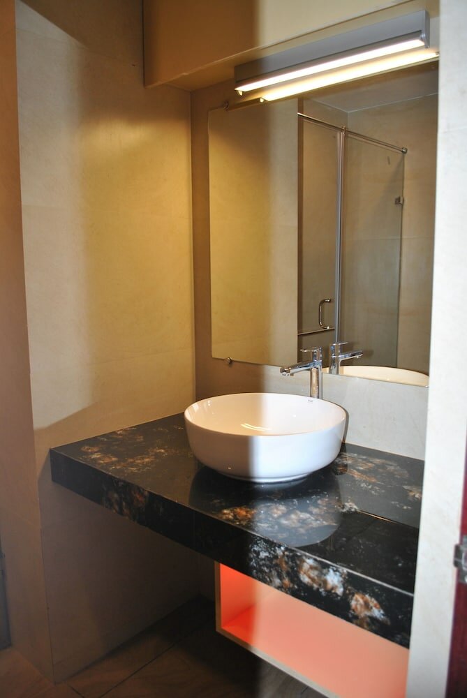 Фото Newton Neelakanta Boutique – Kovalam