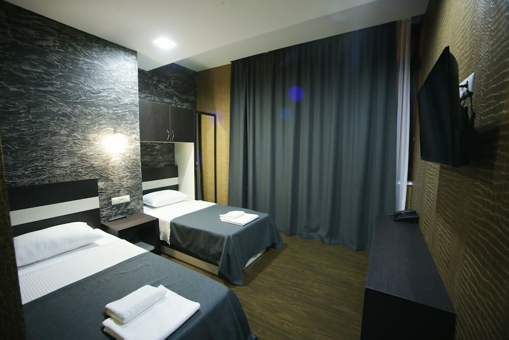 Фото Отель West Tower