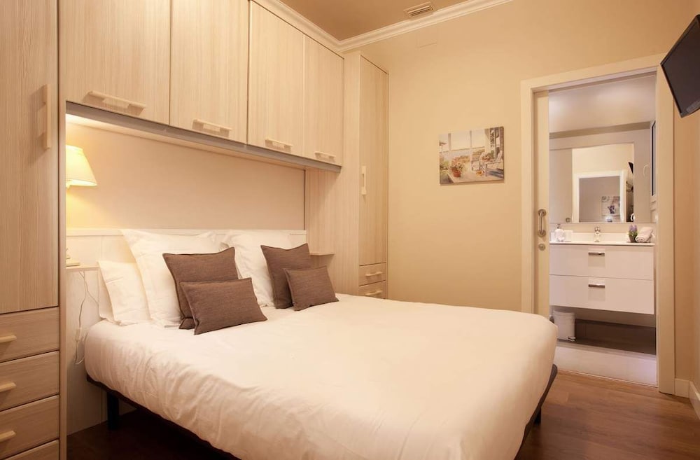 Фото Enjoybcn Coliseum Apartments